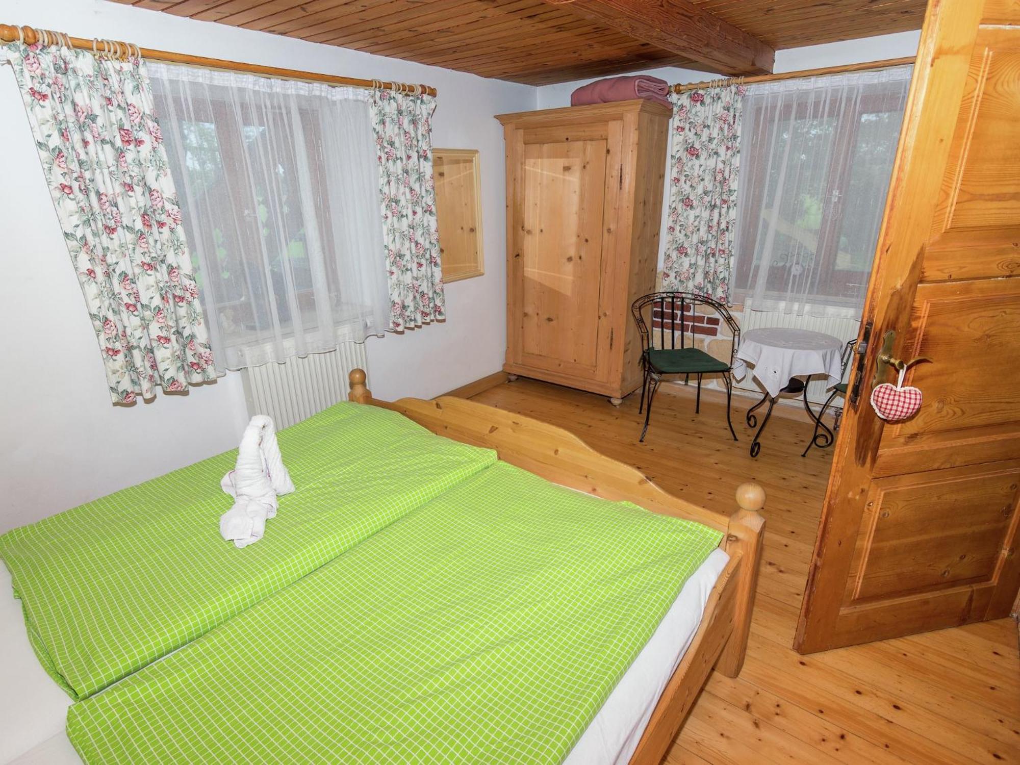 Alluring Holiday Home In Ubersee With Whirlpool Exterior photo